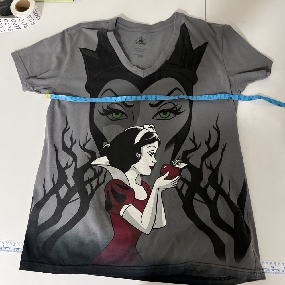 Disney Snow White V-Neck T-Shirt Women's Size S - Picture 7 of 8
